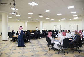 Business Administration organizes a lecture on content marketing and its impact on entrepreneurial projects